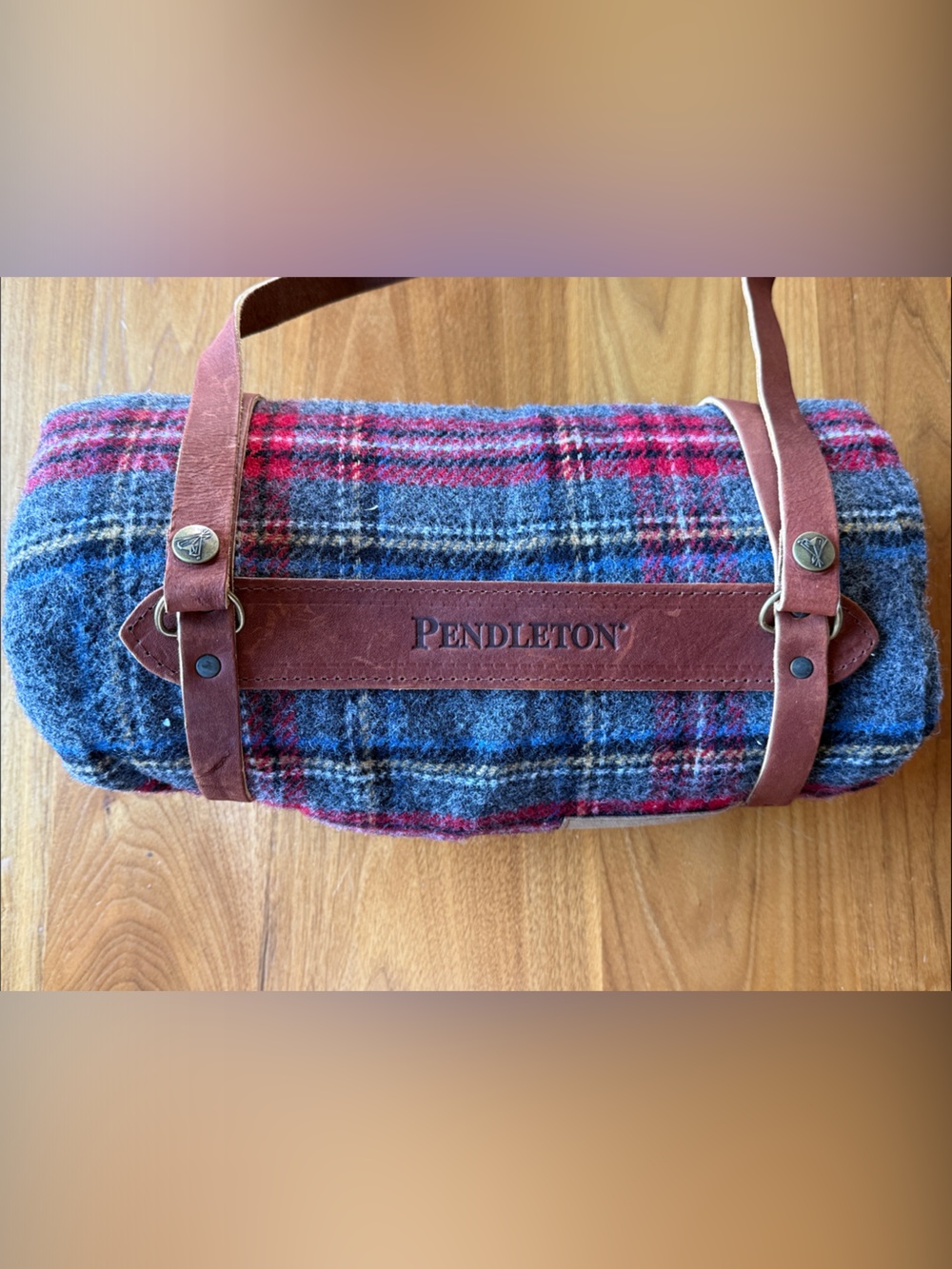 Pendleton Gray & Red Plaid Wool Throw - Picture 4 of 6